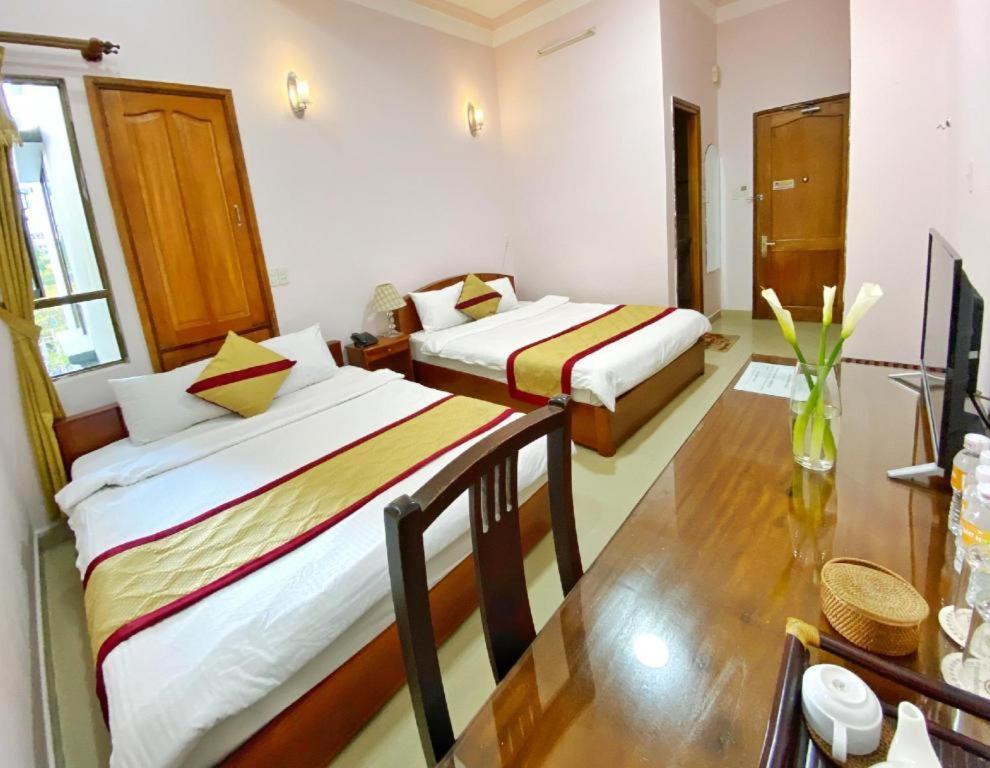 Gold Night Hotel Dalat Luaran gambar