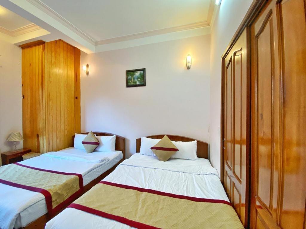 Gold Night Hotel Dalat Luaran gambar